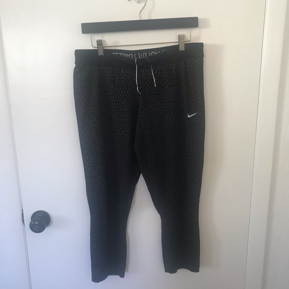 Nike | Dri-fit Running Capri Leggings Black/GrayXL - Picture 3 of 8